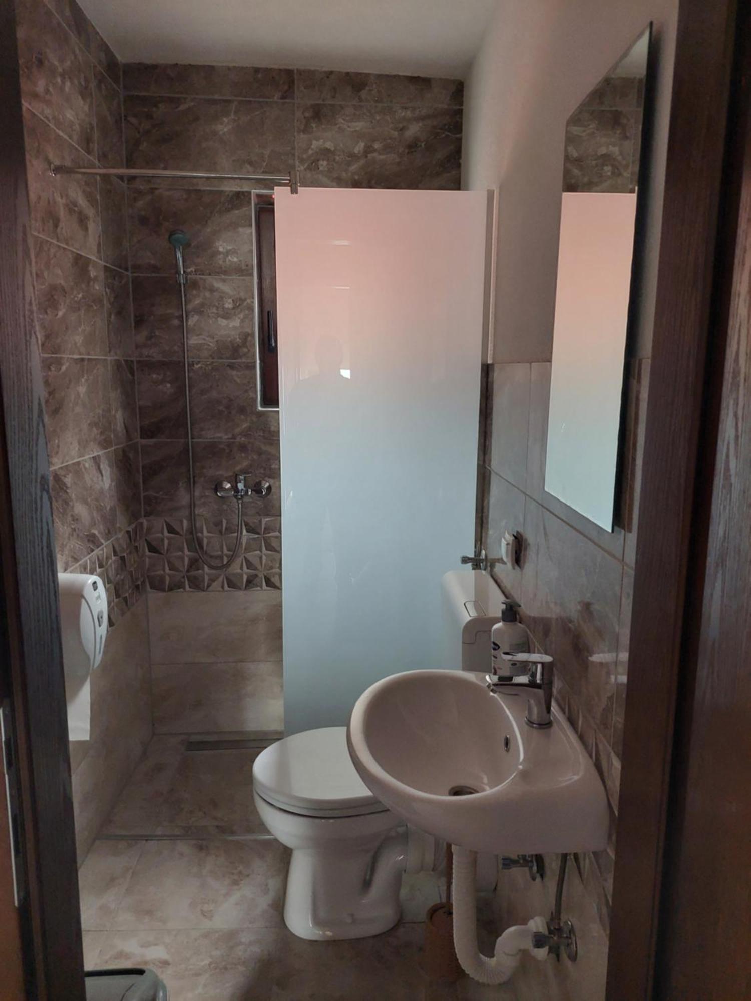 Hotel Restoran Bmb Odžak Esterno foto